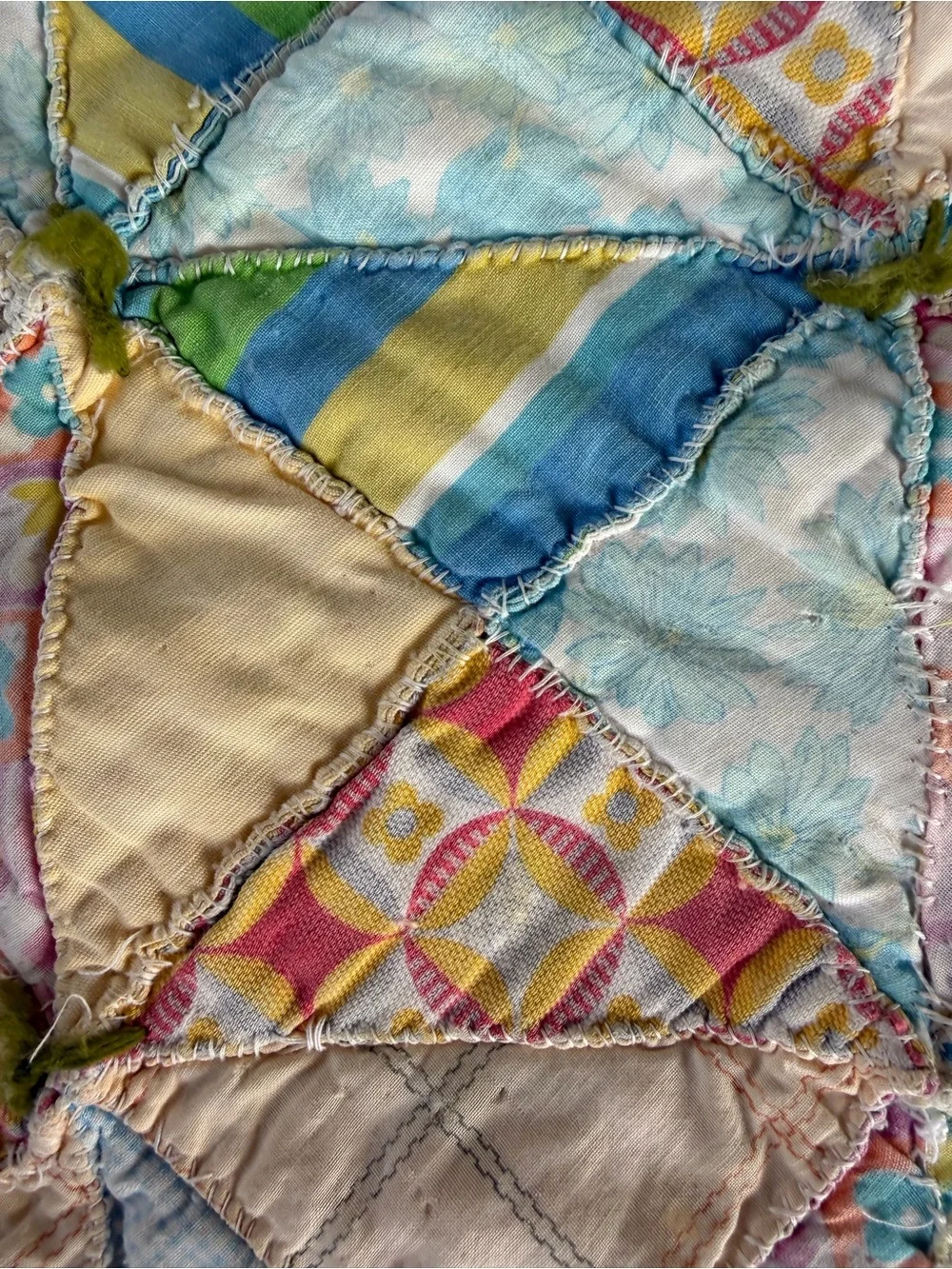 Vintage Scrappy Patchwork Quilt Hand Sewn Feedsack Textured Pastels 53x69 READ